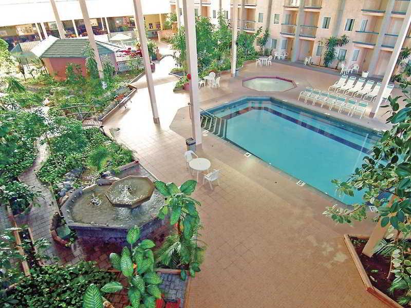 Coast Kamloops Hotel & Conference Centre Esterno foto