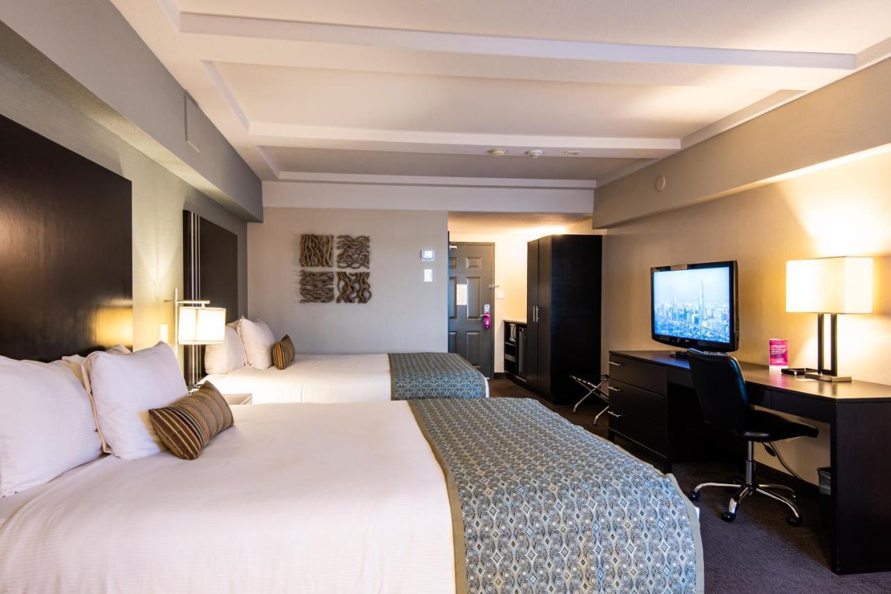 Coast Kamloops Hotel & Conference Centre Esterno foto
