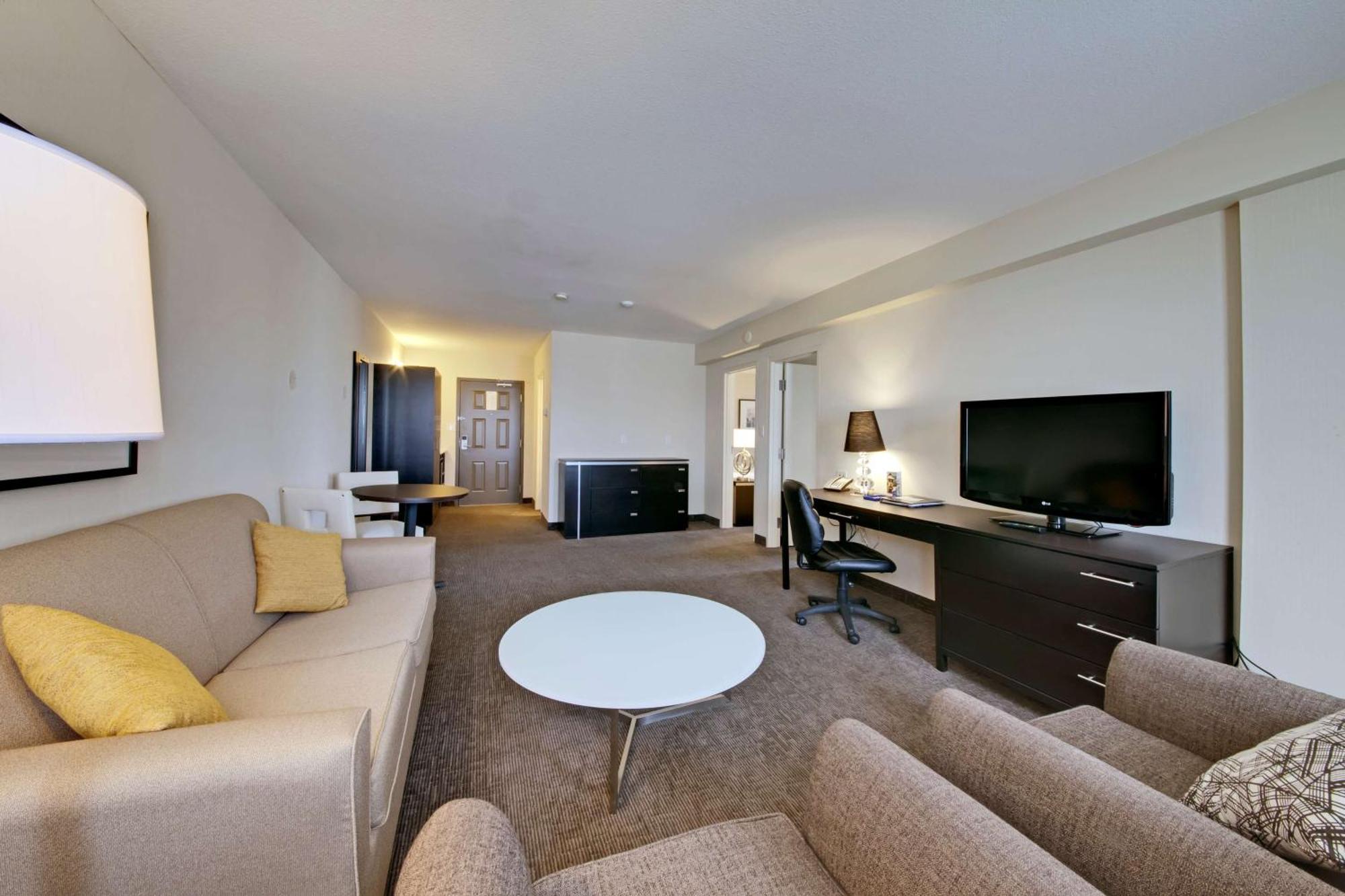 Coast Kamloops Hotel & Conference Centre Esterno foto