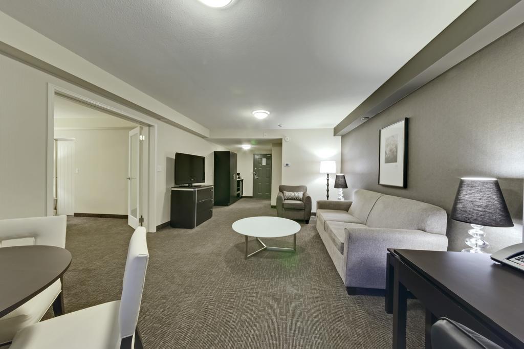 Coast Kamloops Hotel & Conference Centre Esterno foto