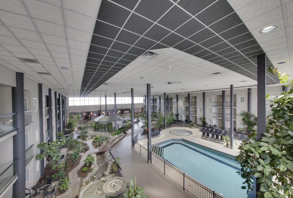 Coast Kamloops Hotel & Conference Centre Esterno foto